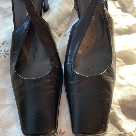 Enzo Angiolini square pumps with squared heel in size 6 1/2. Black leather. - Picture 8 of 11